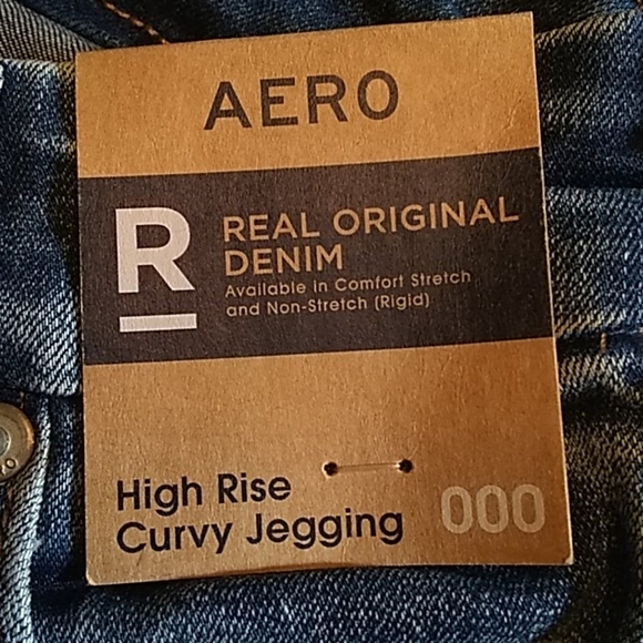 Aero jeans high rise curvy jegging. - Picture 5 of 13